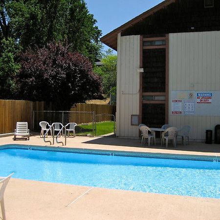 Jamestown Railtown Motel Екстериор снимка