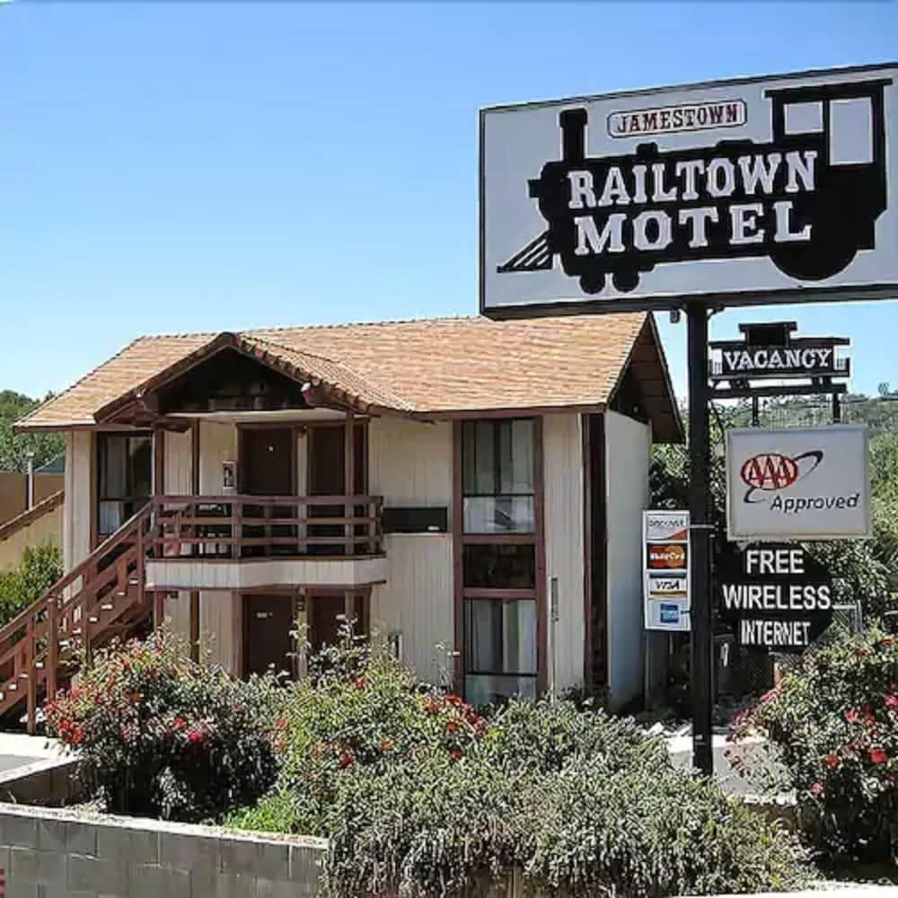 Jamestown Railtown Motel Екстериор снимка