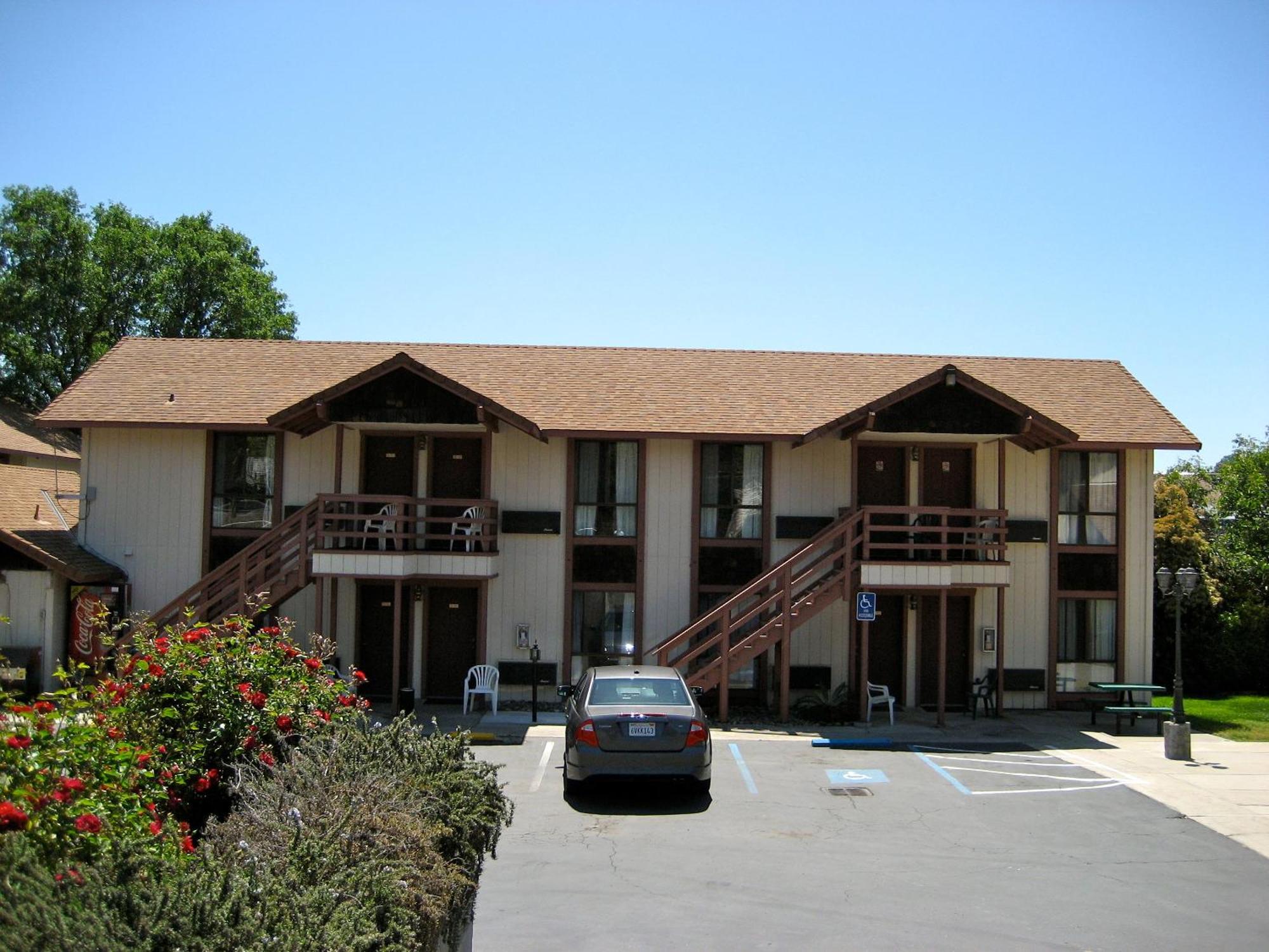 Jamestown Railtown Motel Екстериор снимка